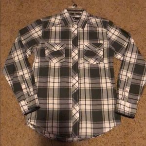 💚 Men’s air walk button up shirt with collar